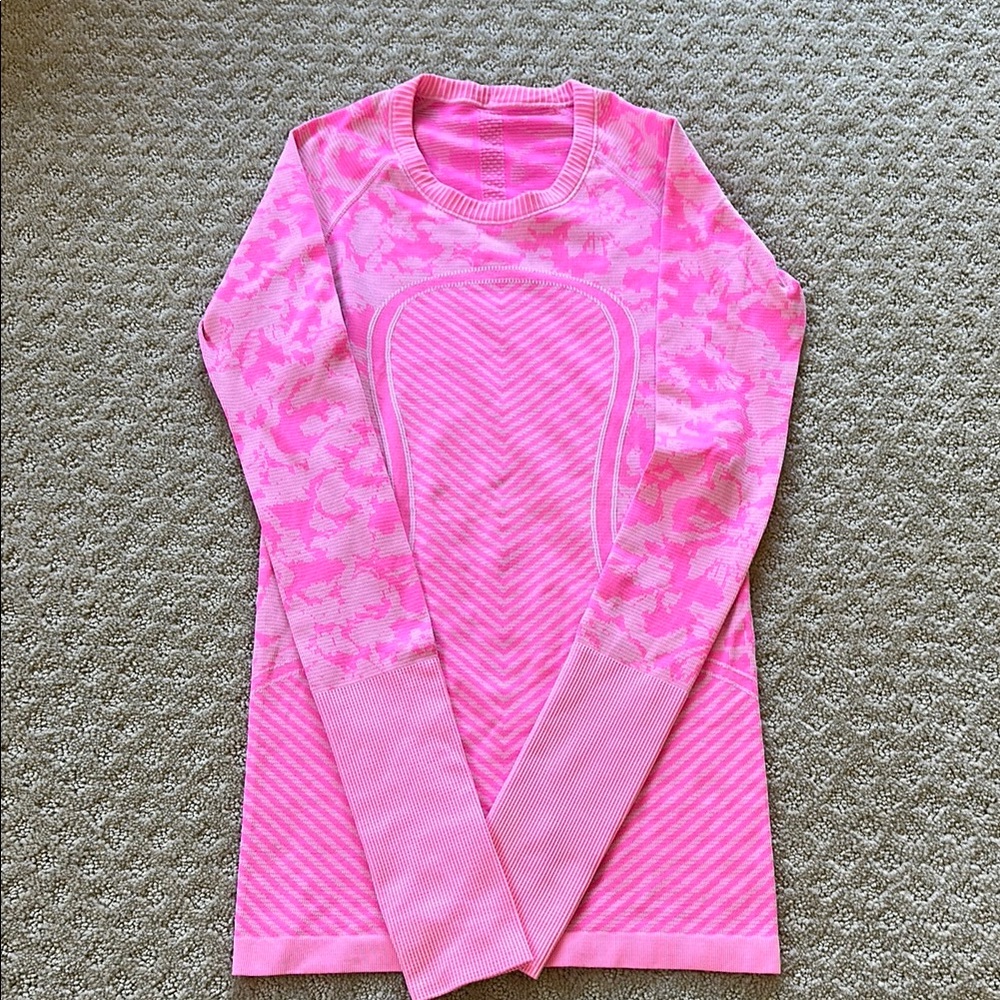 Lululemon hot Pink swiftly tech long sleeve